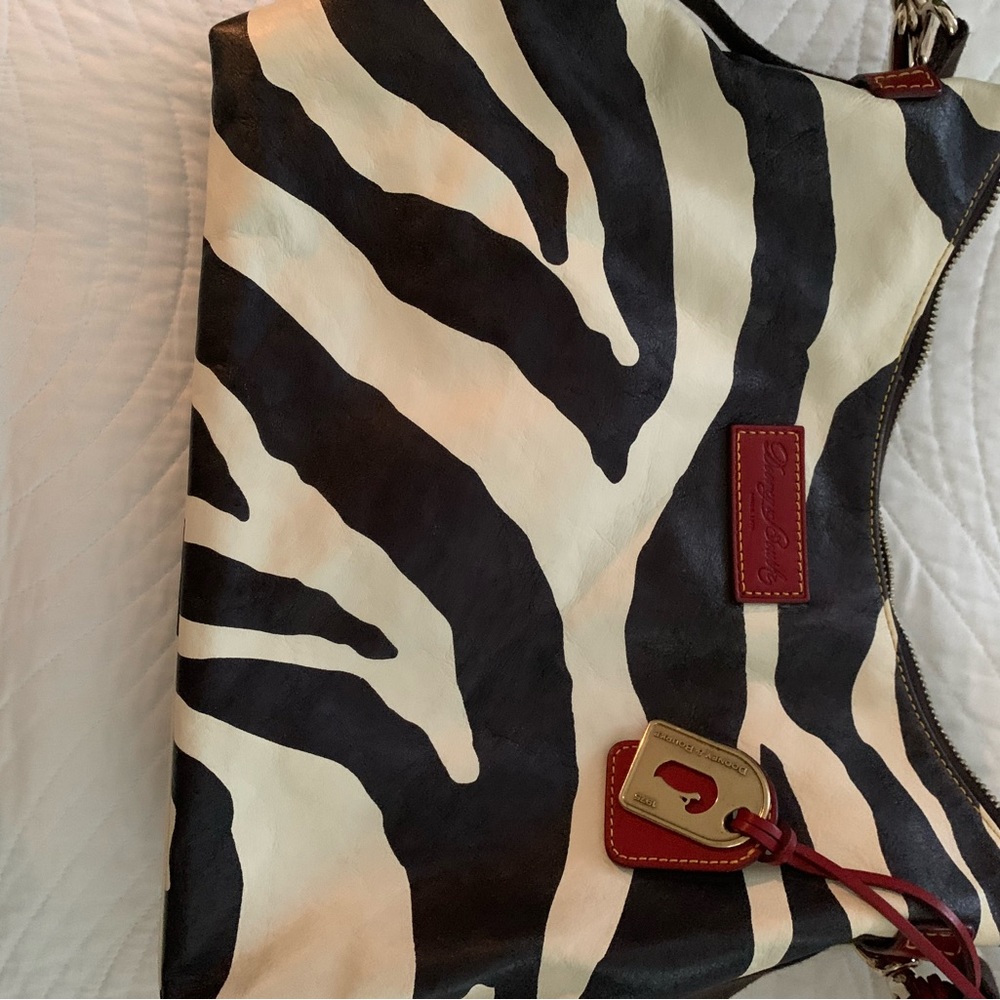 Hand bag